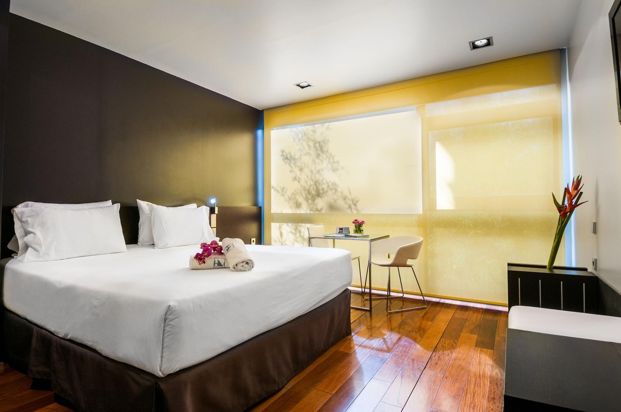 Ikonik Angli Hotel Барселона Екстериор снимка