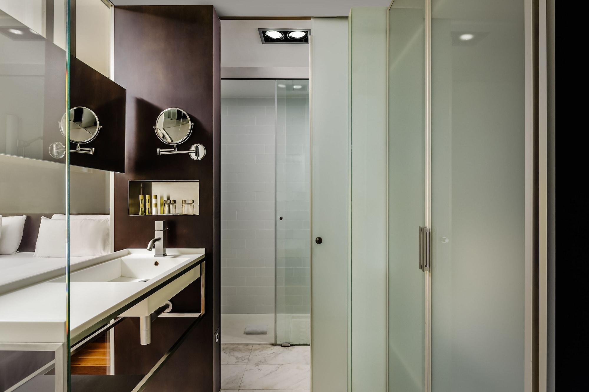 Ikonik Angli Hotel Барселона Екстериор снимка
