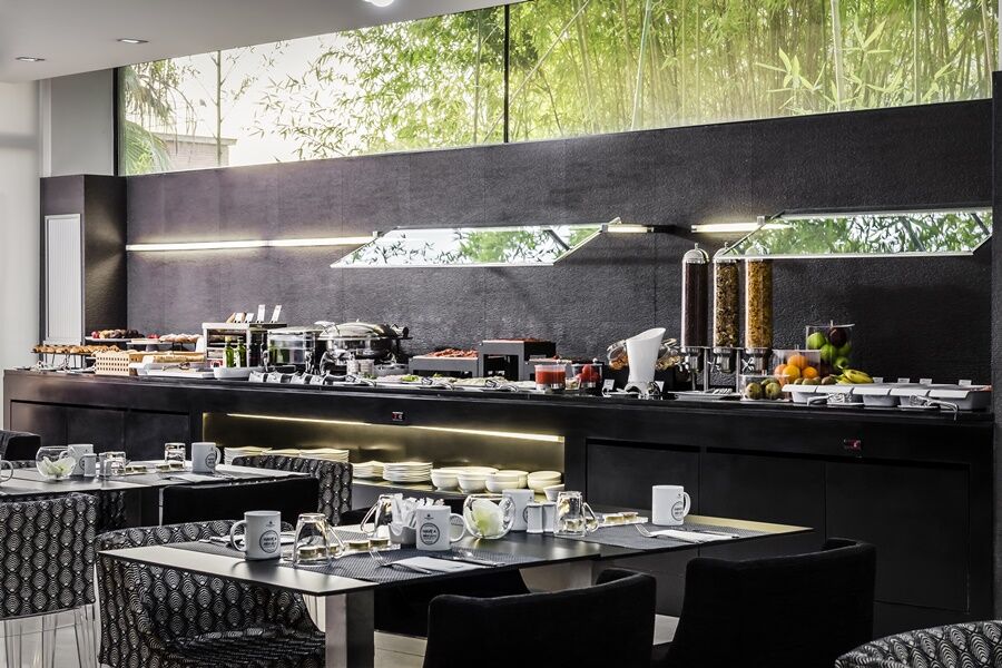 Ikonik Angli Hotel Барселона Екстериор снимка