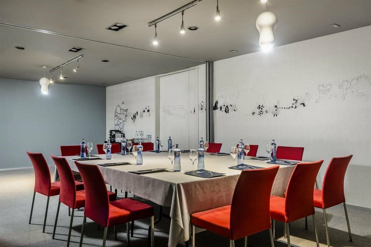 Ikonik Angli Hotel Барселона Екстериор снимка